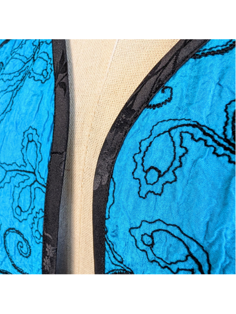 Chicos 100% Silk Embroidery Open Front Jacket Blue Black Floral Trim Art To Wear - Picture 11 of 14